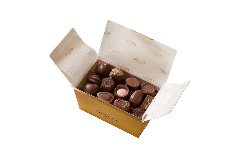 Milk Chocolate Gold Ballotin Box, 500g - GODIVA Chocolates UK
